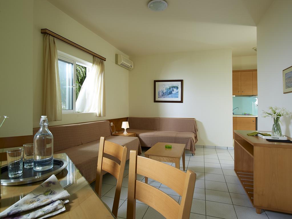 Mousses Apartments & Studios Kissamos Exterior photo